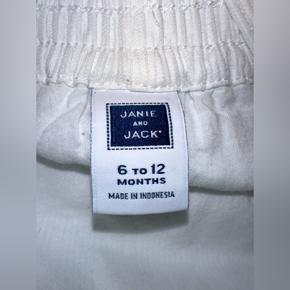 Janie & Jack White Overalls w/ front pocket • GREAT CONDITION • size 6-12 mos - Picture 4 of 5